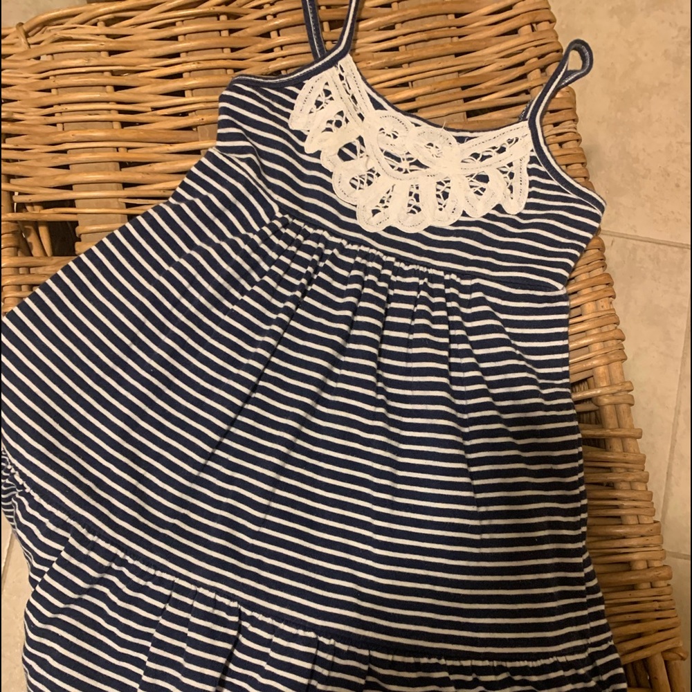 Girls dress